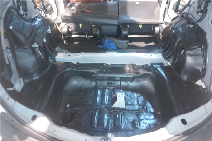 豐田RAV4改裝雷貝琴R6L套裝喇叭——上海音豪